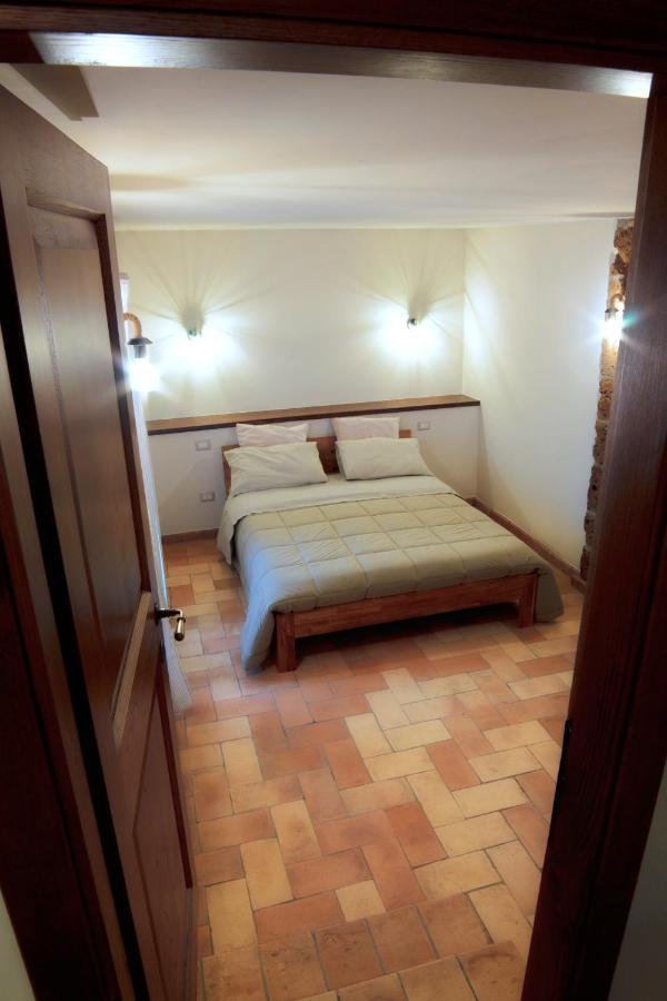 La Finestra Su Civita Lubriano Exterior photo
